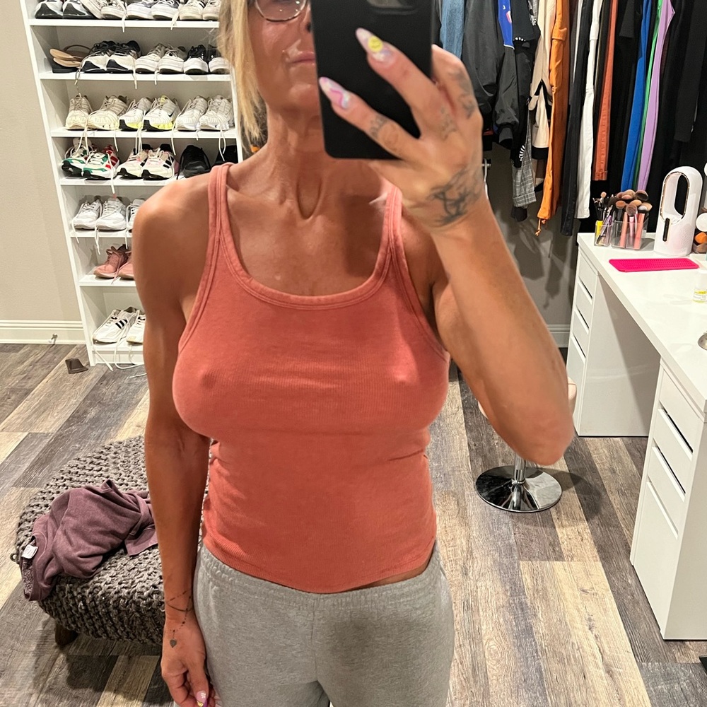 3 Pack! American Eagle vintage muscle tanks (M) white, charcoal grey, and peach.